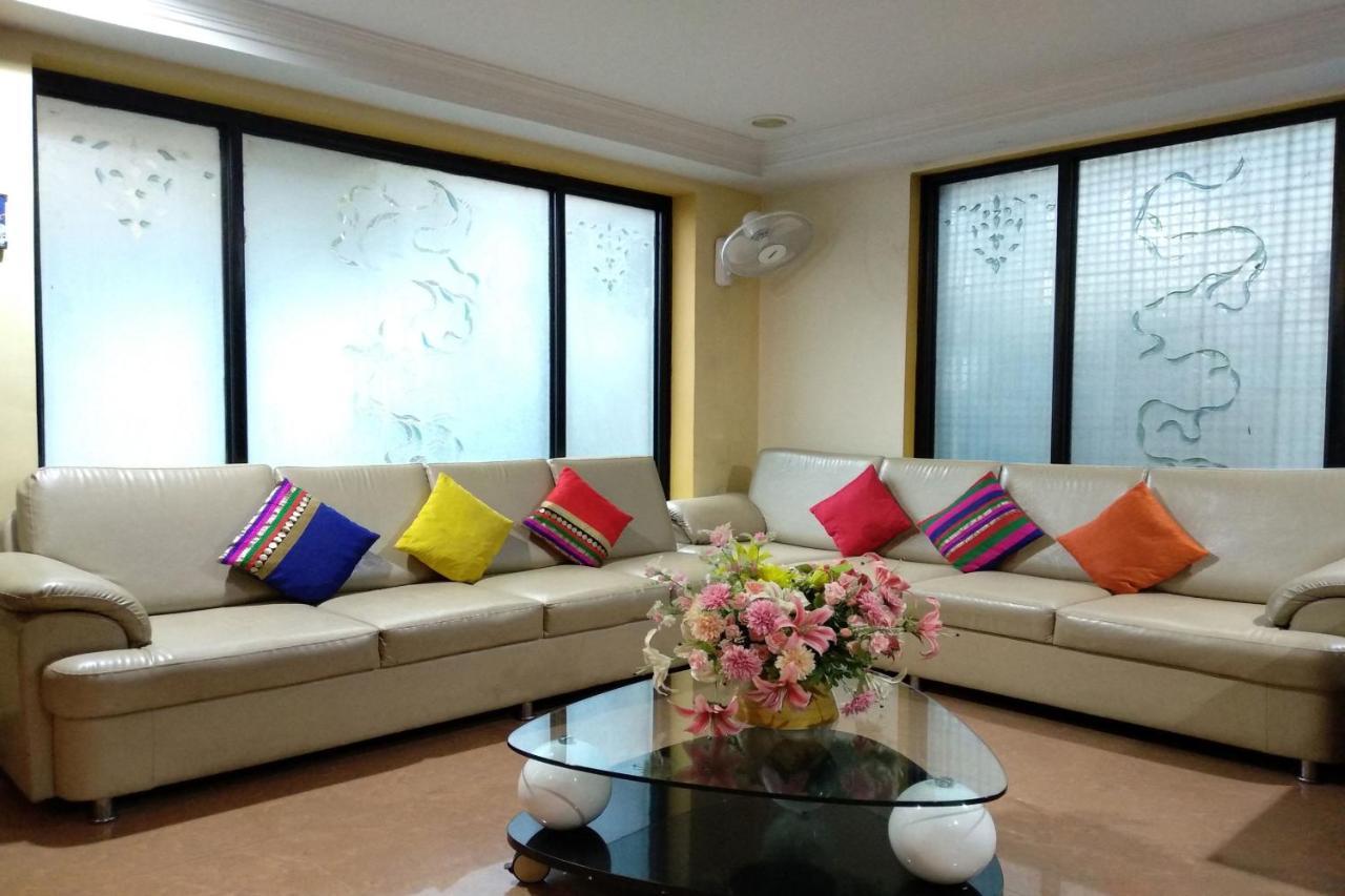 Oyo 10437 Hotel Hibiscus Inn Bangalore Extérieur photo